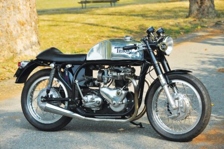 750cc Triton Café Racer: Custom Café Image
