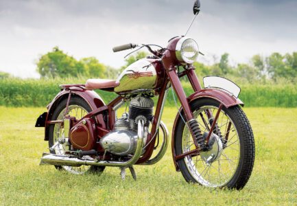 Iron Curtain Artistry: 1954 JAWA 250 Perak Image